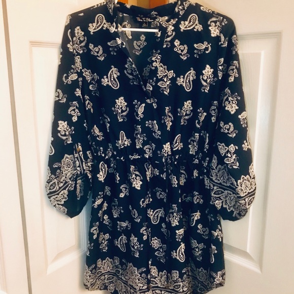 T-shirt dress - Picture 1 of 3